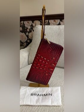 Brahmin Skyler Clutch Wallet Merlot Ombre Melbourne Leather Wristlet NWOT